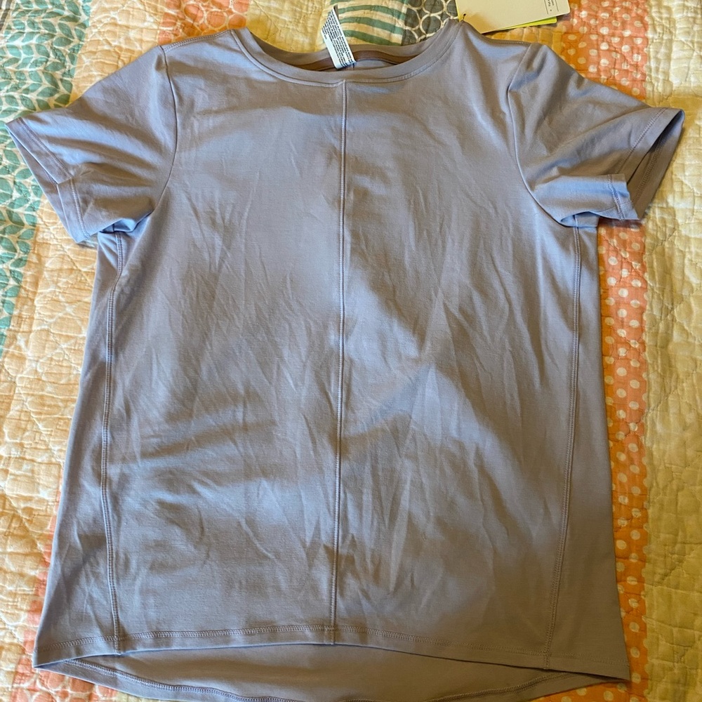 NWT All In Motion Lavender workout short sleeve shirt Large